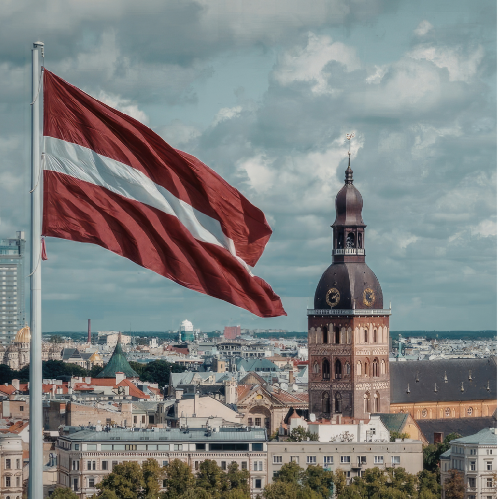 SVEICAM VALSTS SVĒTKOS! ✨